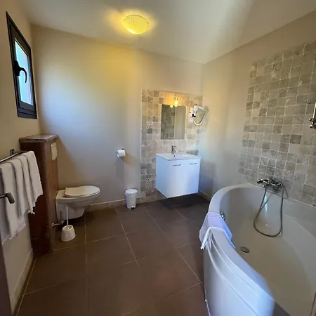 Prive Avec Piscine - - Cap Corse *